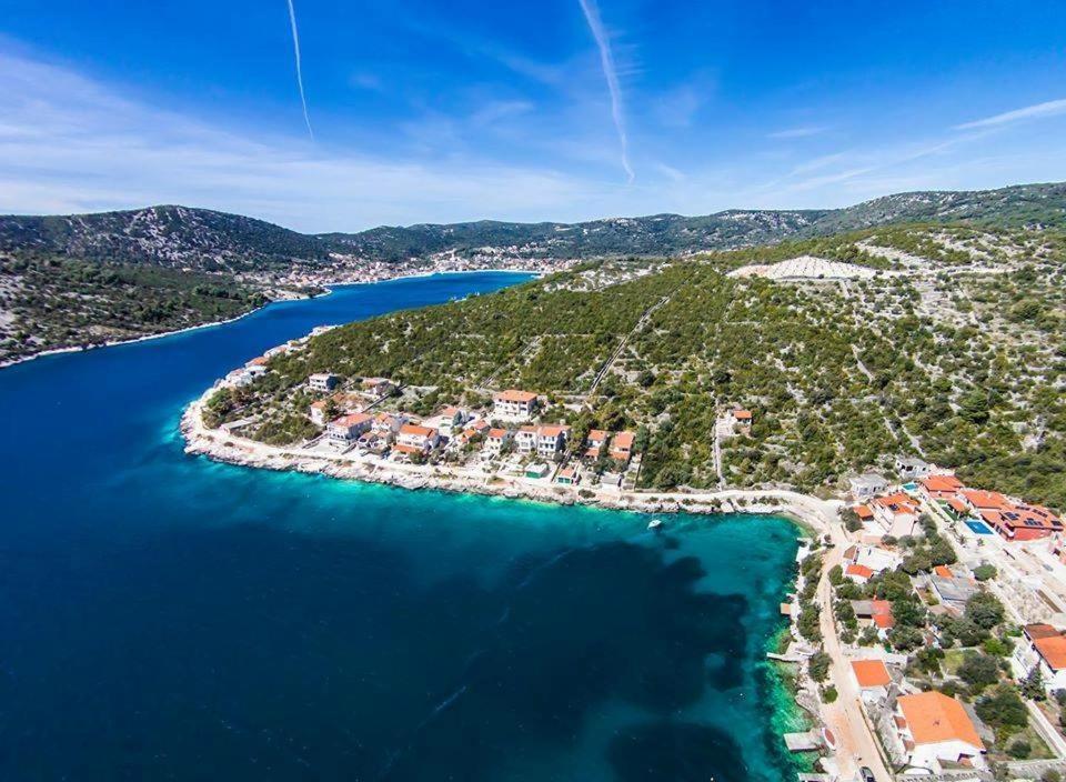 VinišćeDux Solo公寓 外观 照片