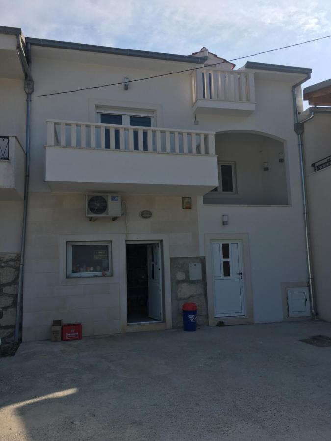 VinišćeDux Solo公寓 外观 照片